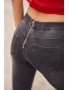 Dopasowane spodnie jeansowe czarne 8673 - Sklep internetowy - Butik