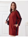 Prosta sukienka z lampasami Plus Size bordowa FI585 - Sklep internetowy - Butik