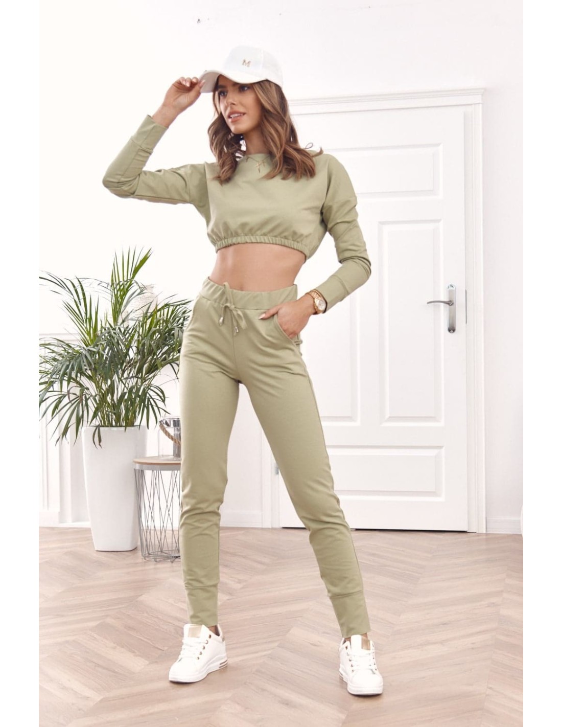 Sportowy zestaw dresowy basic khaki FI605 - Sklep internetowy - Butik